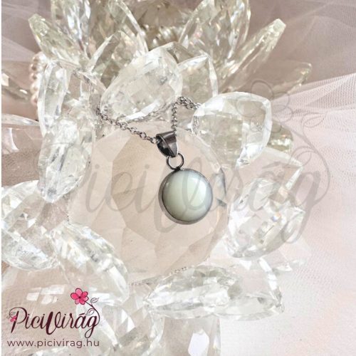 Ezüst színű nemesacél kör alap (10 mm) anyatejes alappal