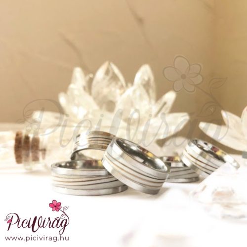 Essentia karikagyűrű hajjal